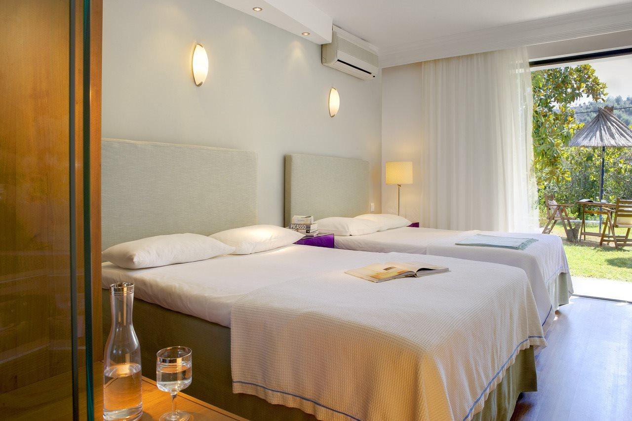 Hotel Kamari Potos