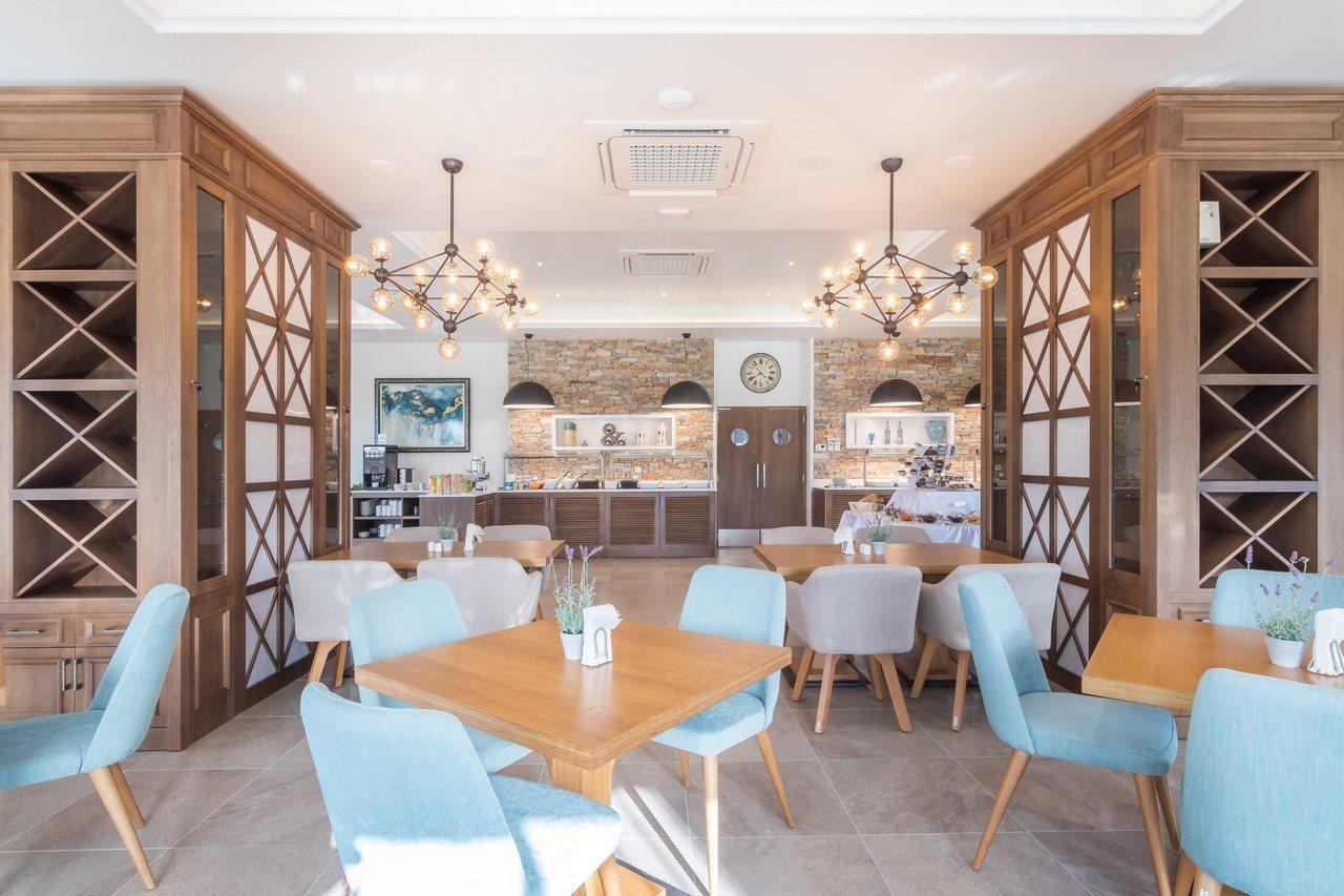 King Maron Wellness Hotel