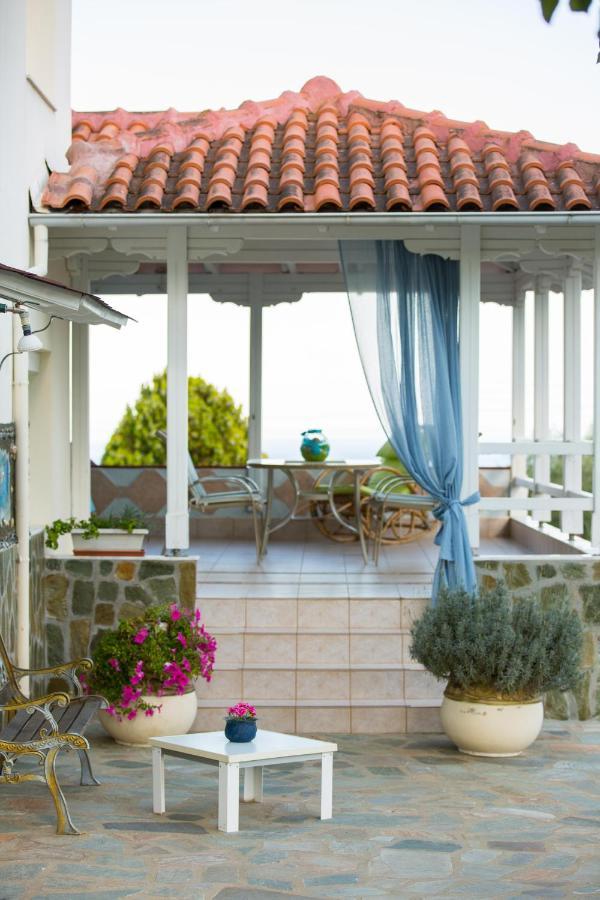 Oikia Mpaki Holiday home *
