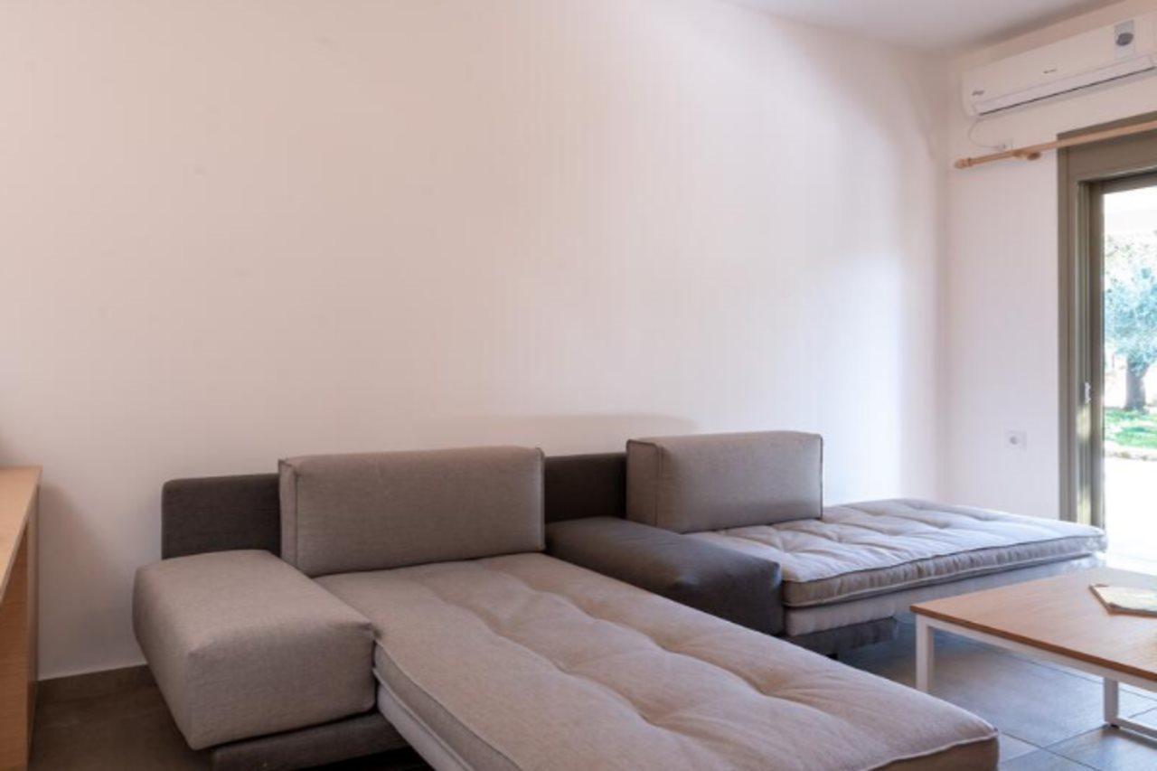 Eutopia Olive Garden Apartment