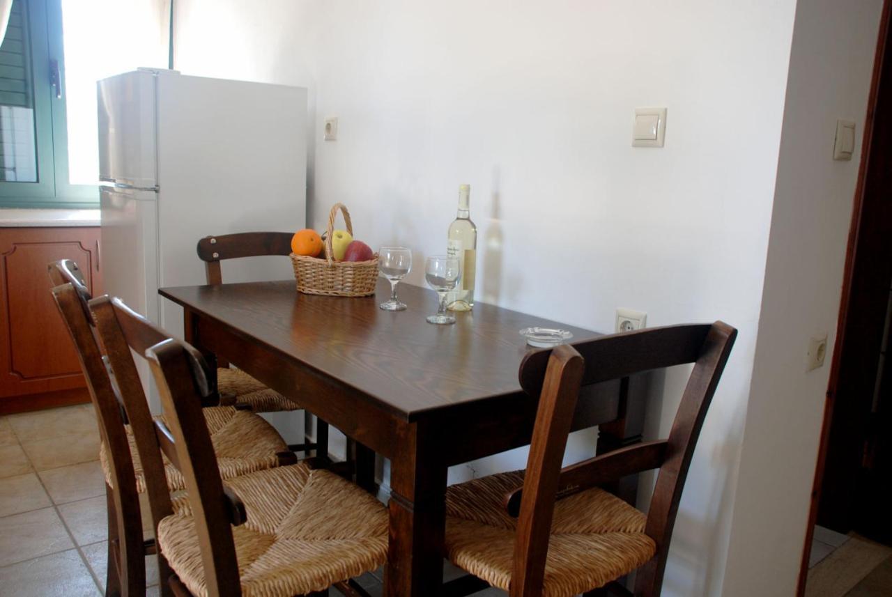 Eleni Apts Aparthotel Kamilari