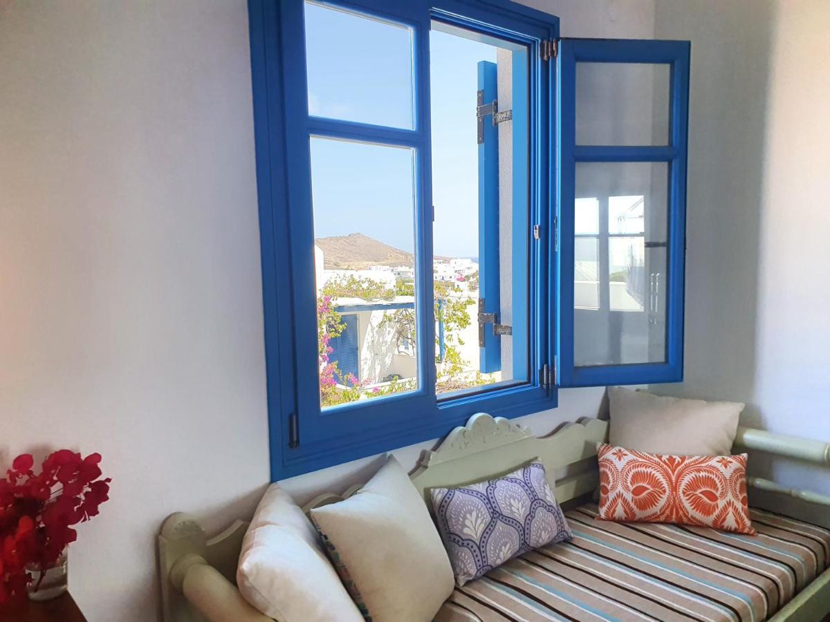 Paros Book'inn