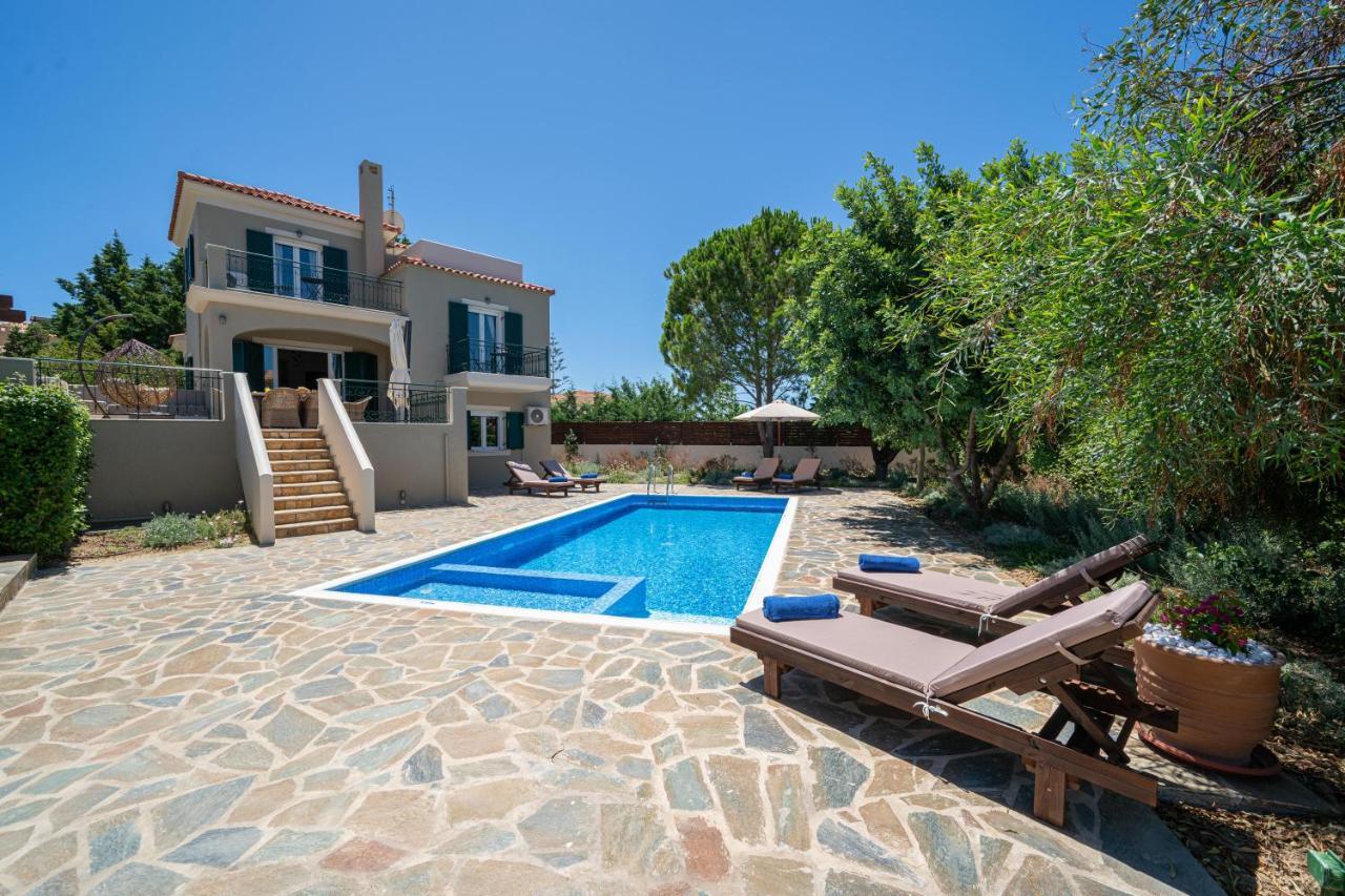 Eglina Villa's Minia