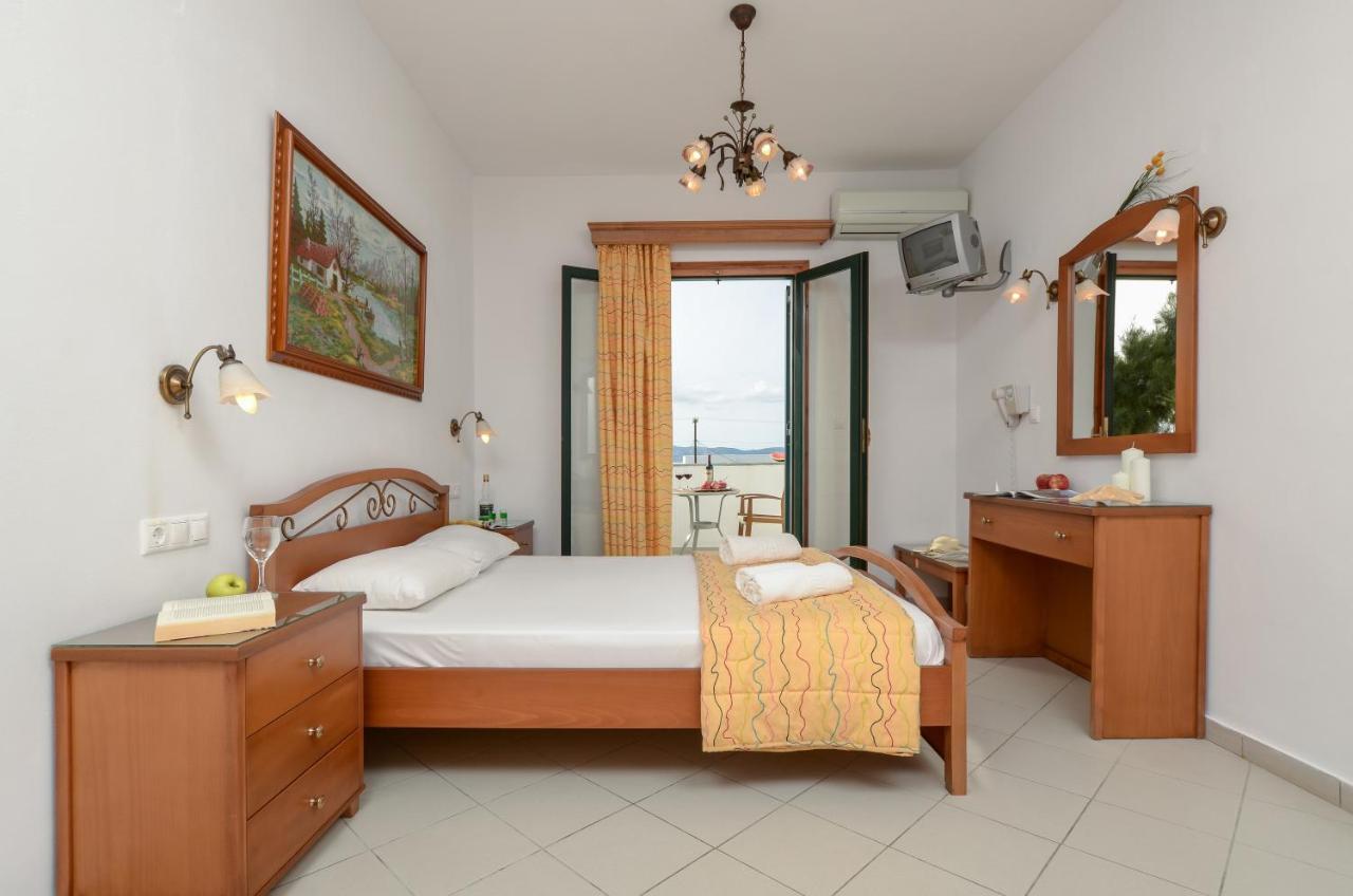 Dolphin Apartment
