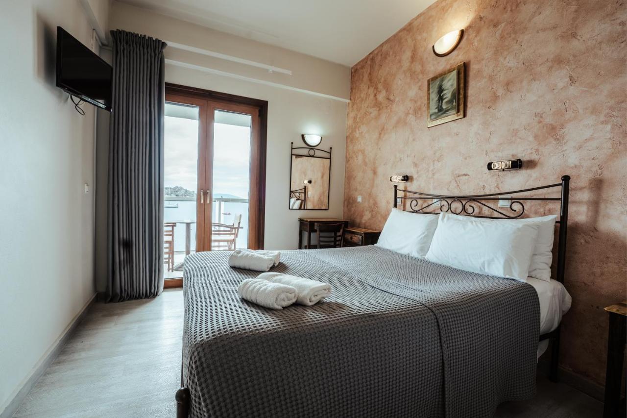 Mari & Maisonettes Apartment *