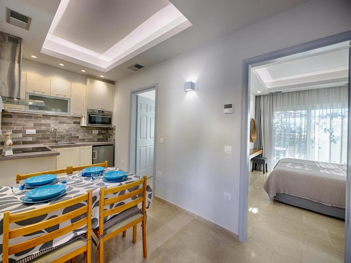 Vistonia Apartment Agios Georgios Pagon