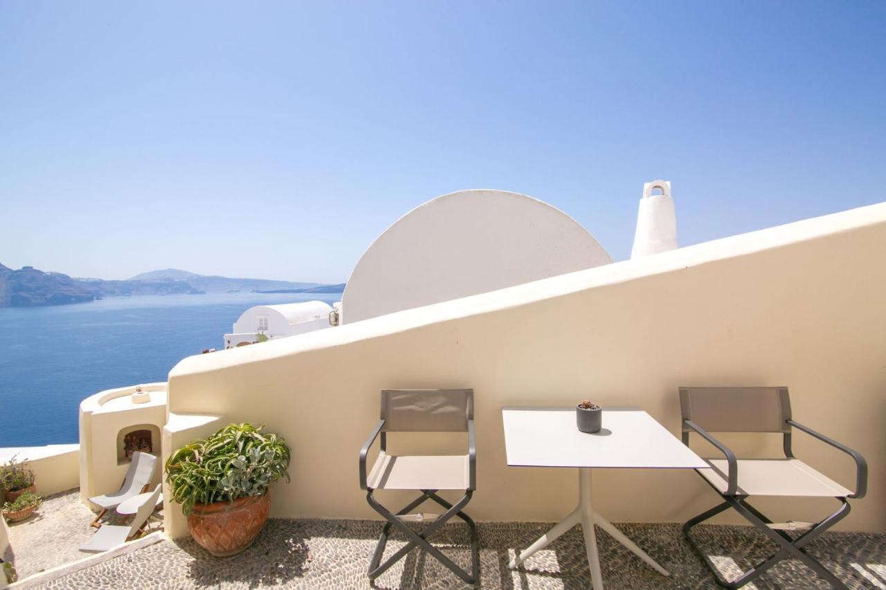 Aloia Villas Santorini Two Bedroom Villa With Indoor Hot Tub Mariniou * Oia (Santorini)