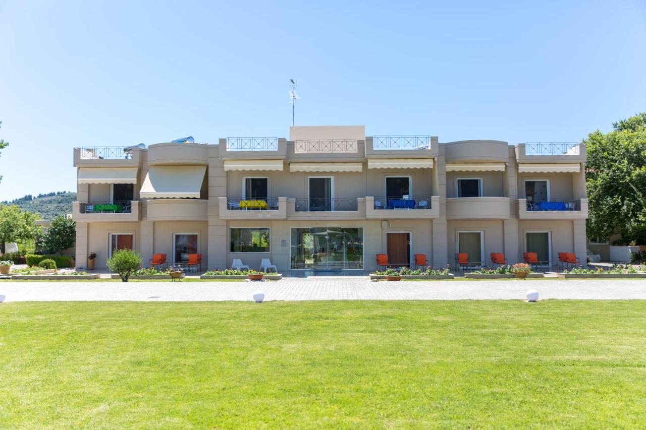 Apolonio Evia Aparthotel Pefki (Evia)