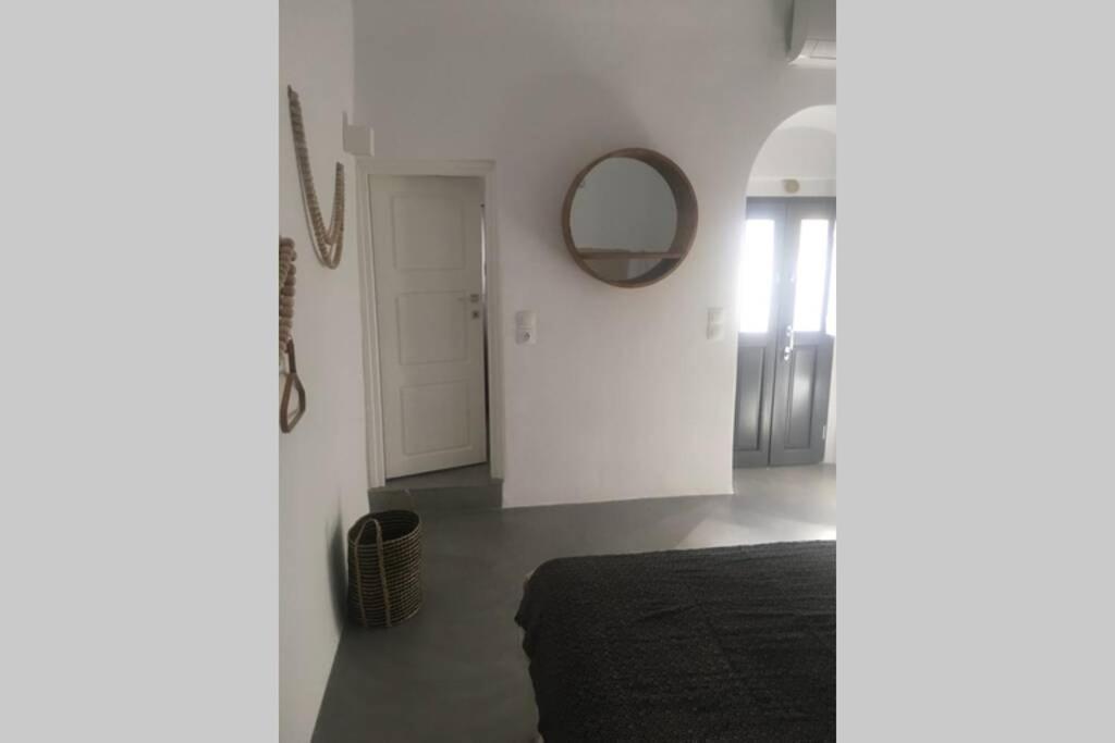 Santorini Folia Cave House With Jacuzzi Pyrgos Kallistis