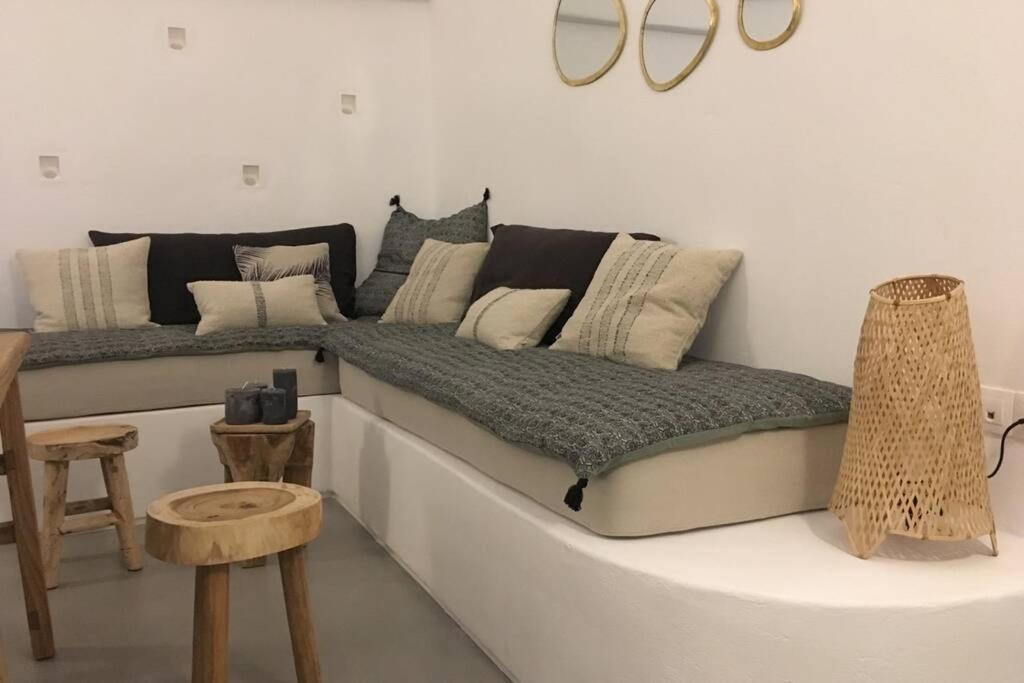 Santorini Folia Cave House With Jacuzzi *