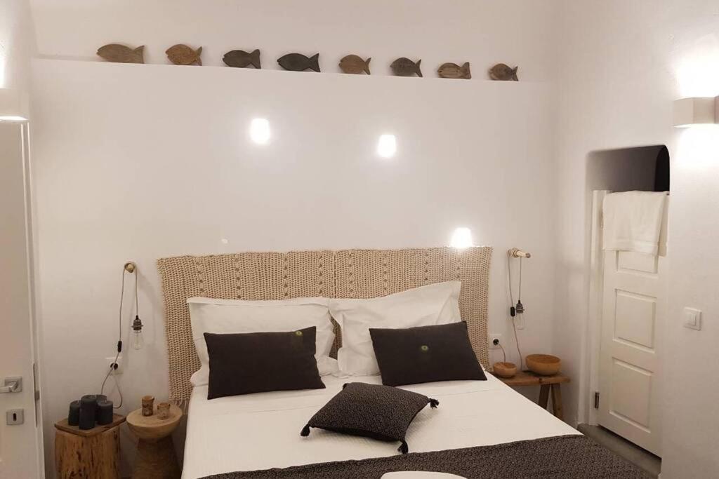 Santorini Folia Cave House With Jacuzzi Villa Pyrgos Kallistis