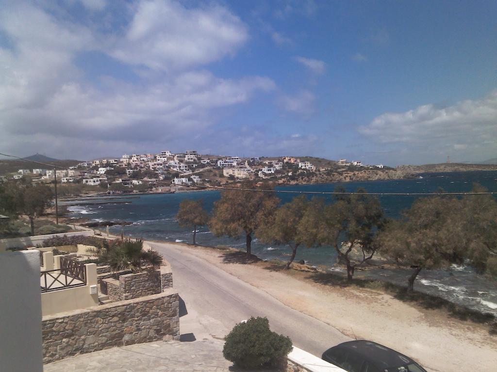 Anemelia Vari (Syros)