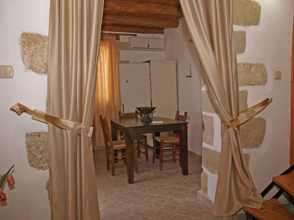 Traditional Stone Aparthotel Vafes