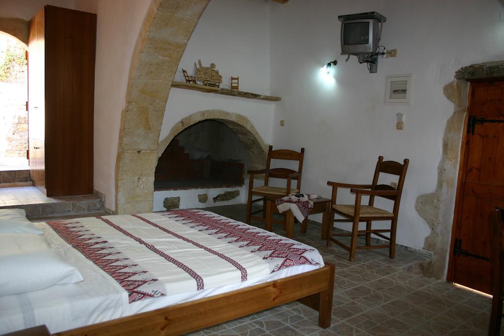 Traditional Stone Vafes