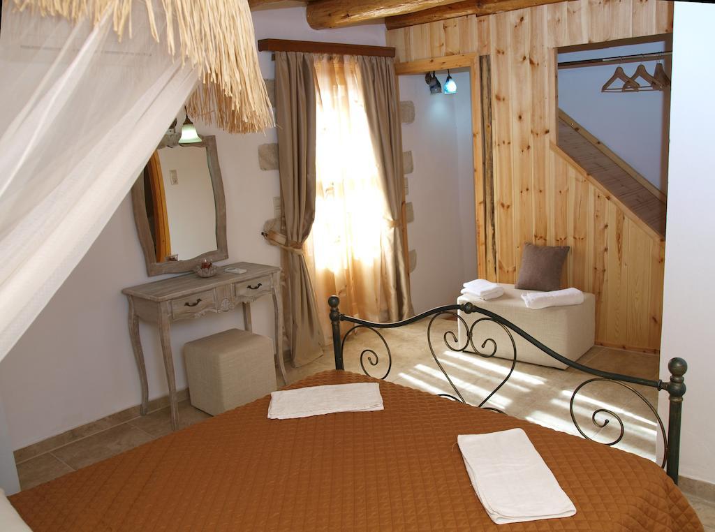 Traditional Stone Aparthotel 3*