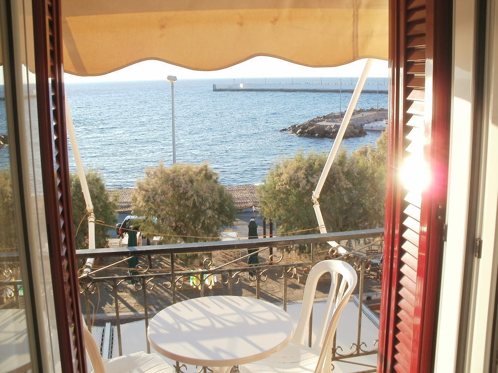 Daidalos Studios Apartment