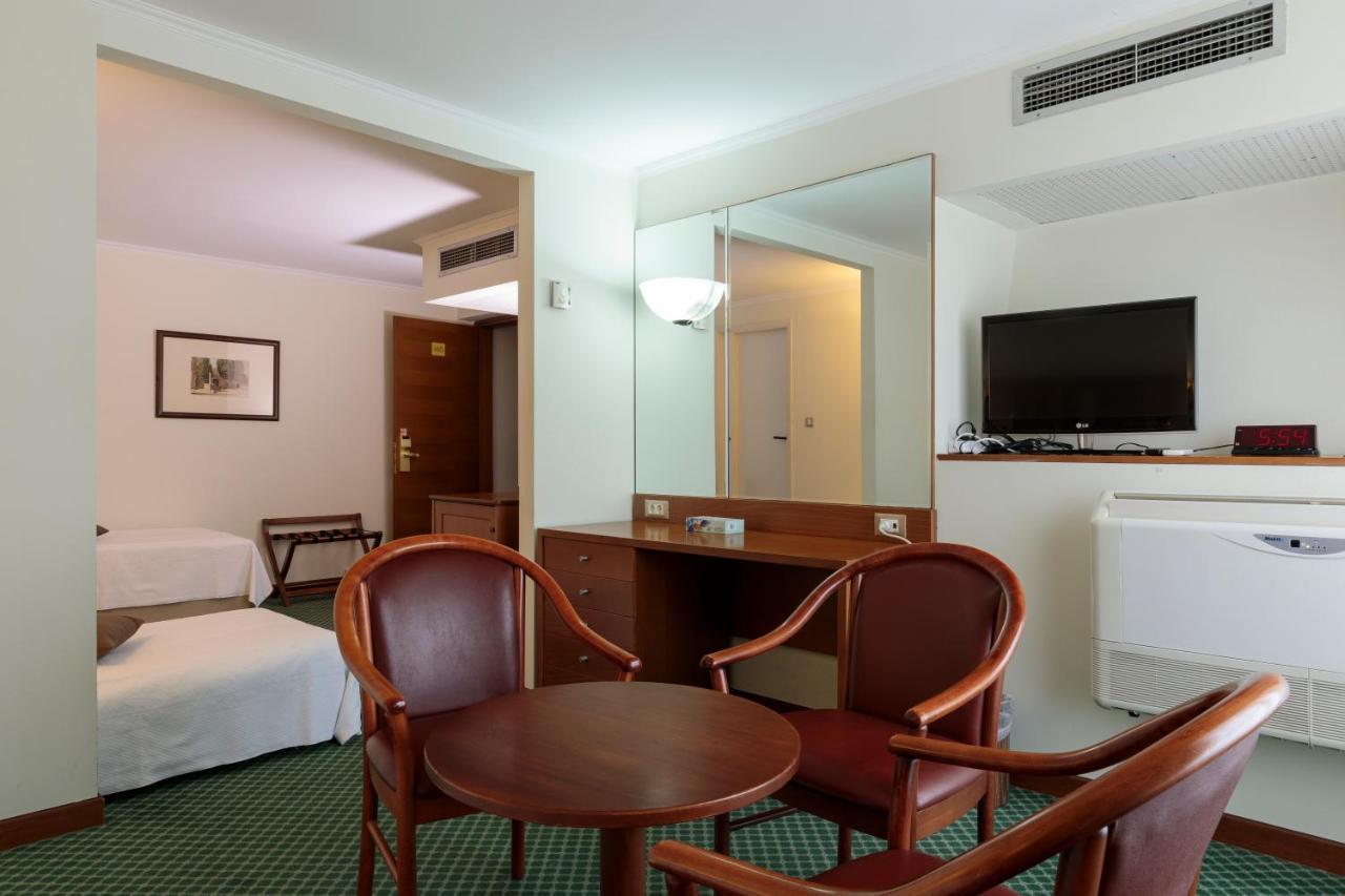 Western Plaza Hotel