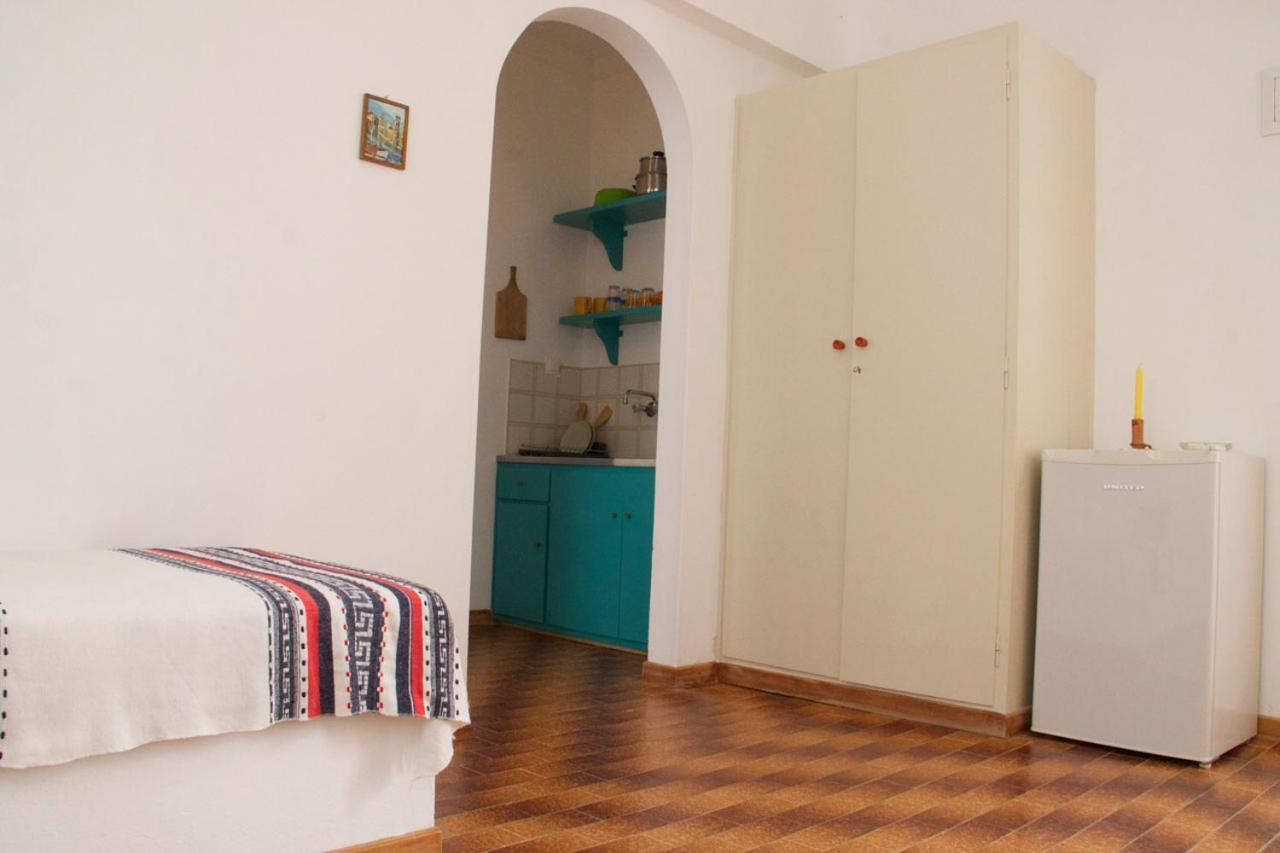 Hotel Arokaria Seaside 2*