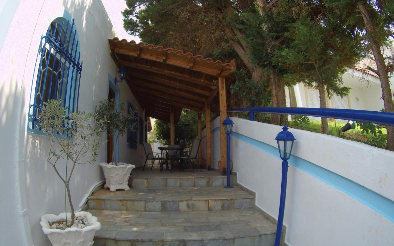 Holiday home Blue & White Maisonette Over The Sea Near Sounio Sounion