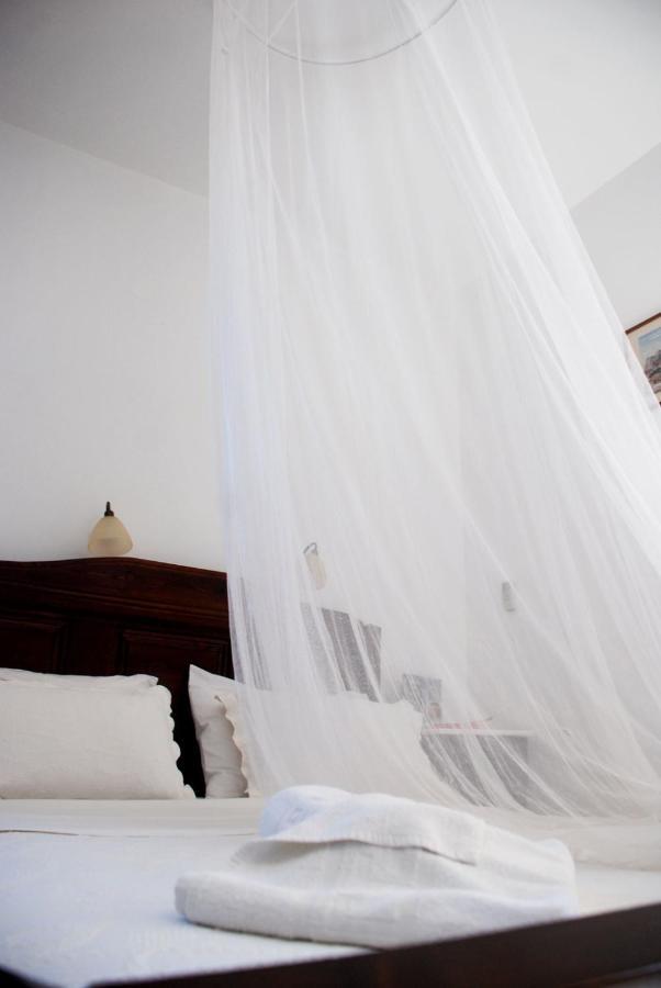 Eleni Apts Aparthotel