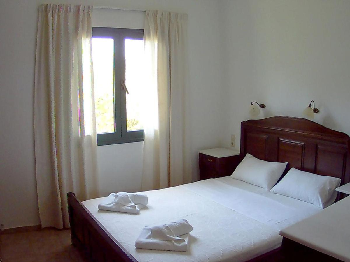Eleni Apts Aparthotel