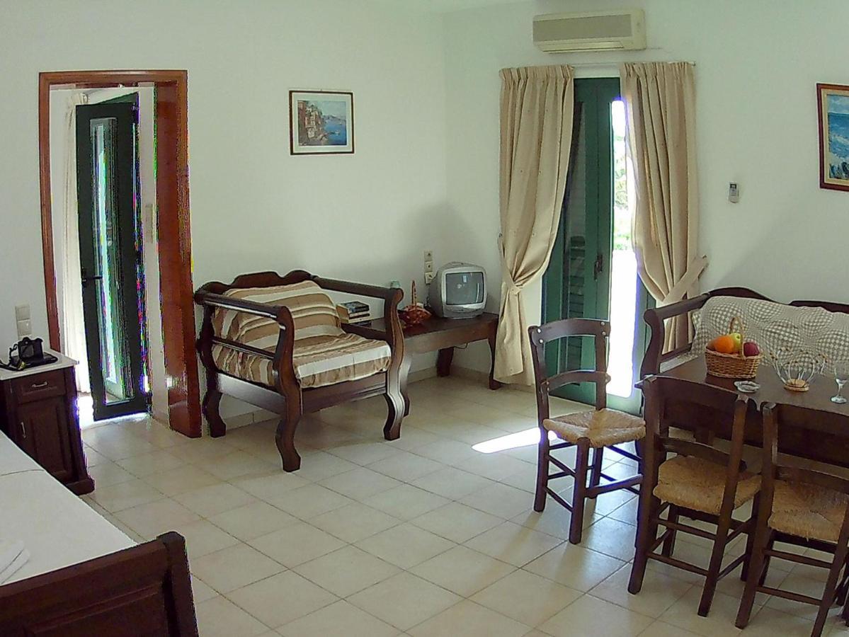 Eleni Apts * Kamilari