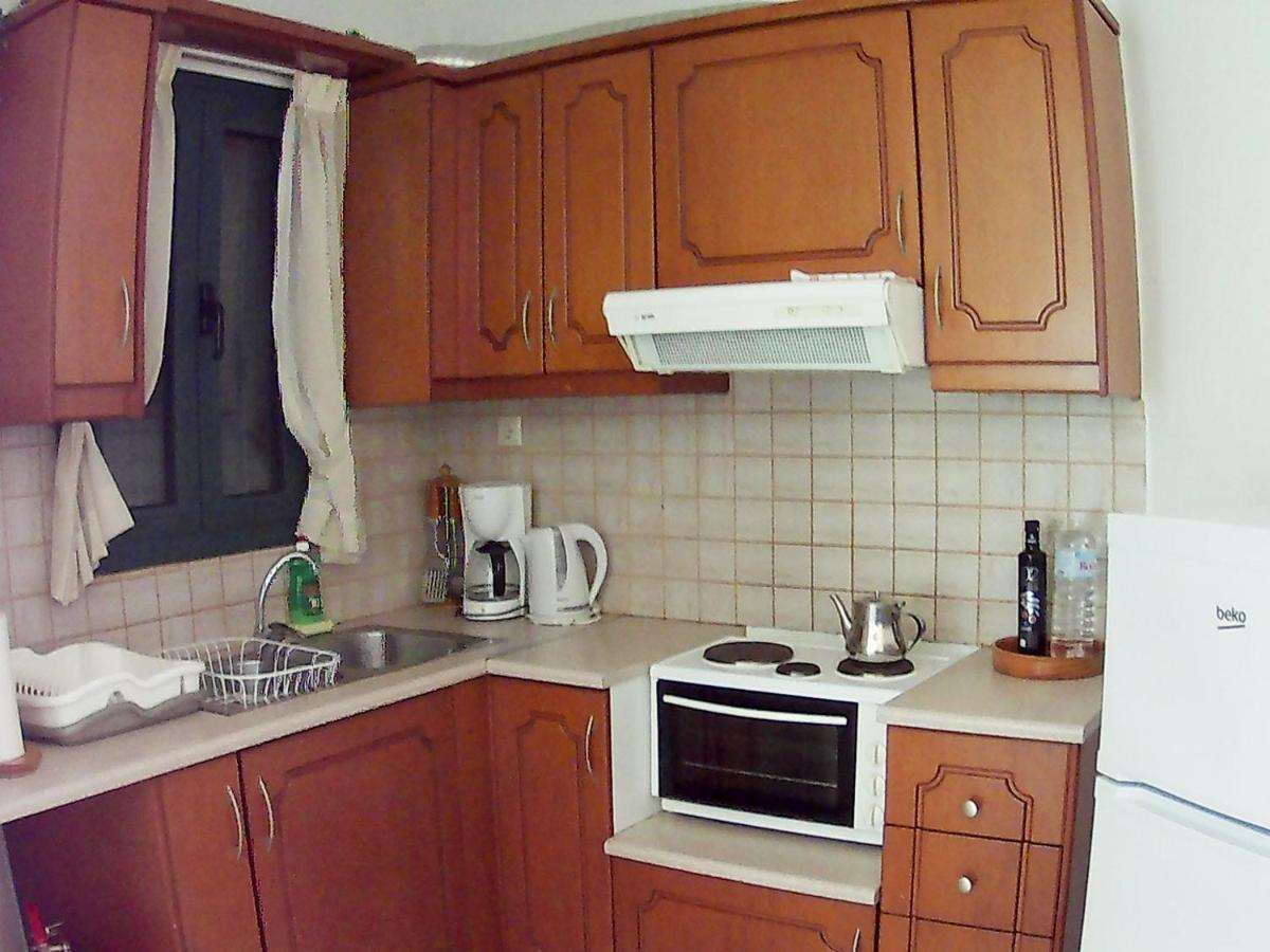Eleni Apts Aparthotel