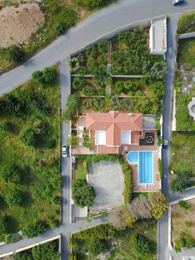 Artemis Luxury - Private Pool Oasis *