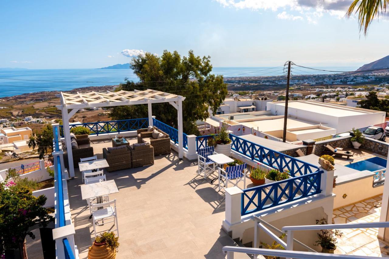 Hotel Thira *