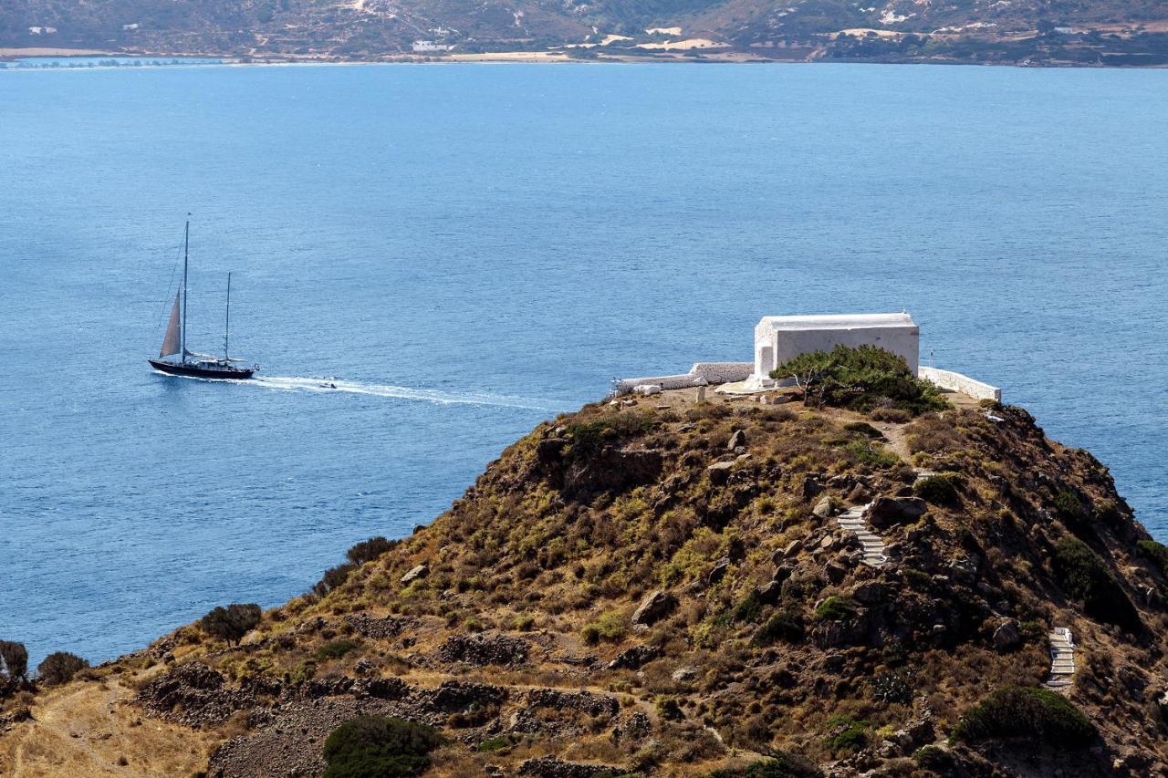 Efrosini * Plaka (Milos)