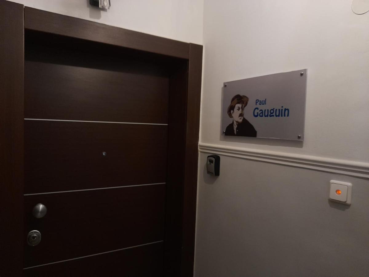 Exantas The Lux-veria Apartment