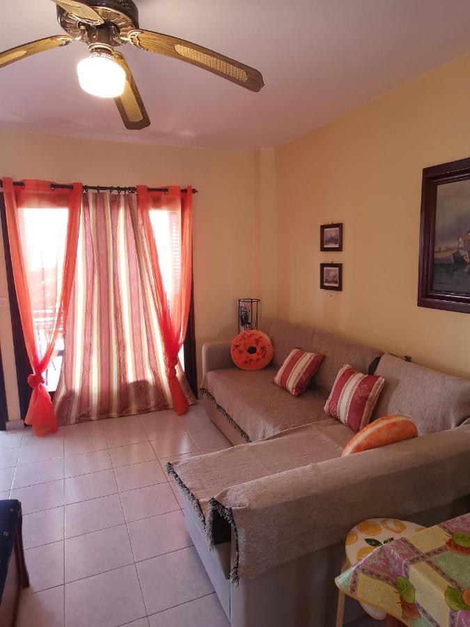 Apartment Orange_blue_аpartment N2 Near Sea *