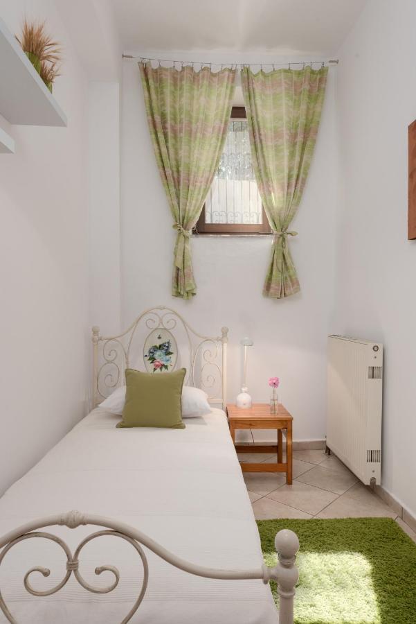 Apartment Aura Traditional