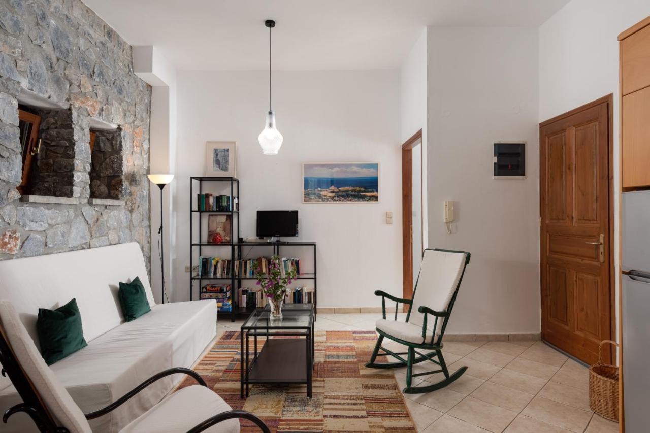 Aura Traditional Apartment *