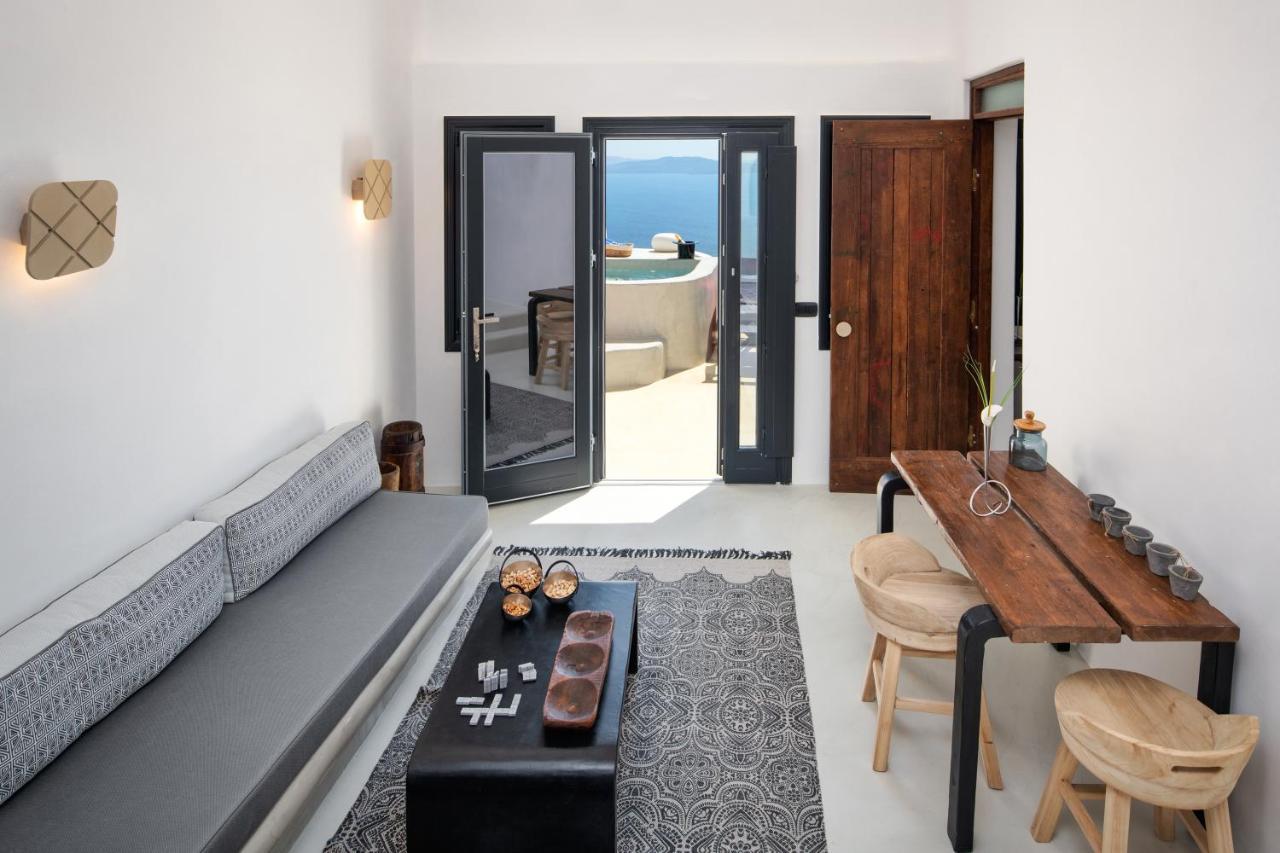 Satori Caves By Thireon * Oia (Santorini)