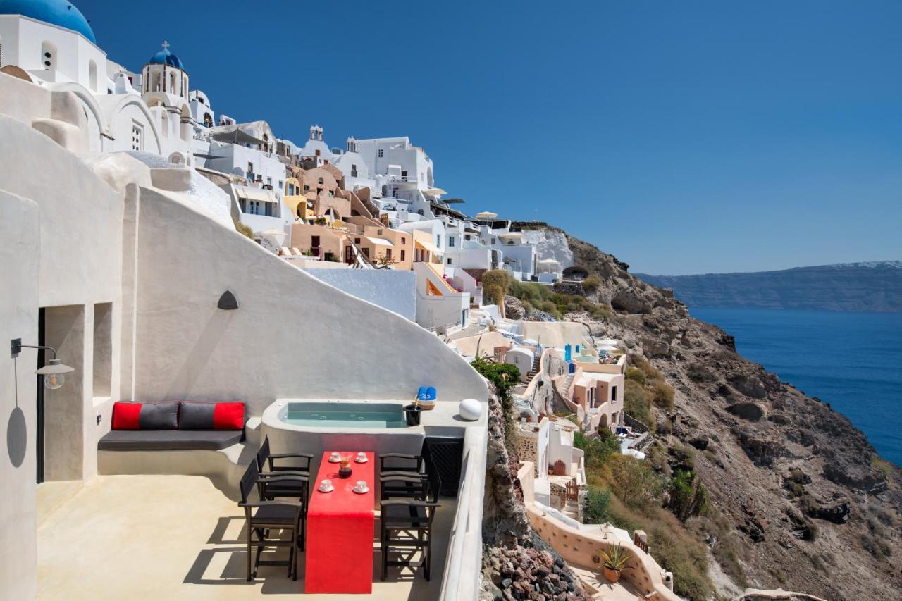 Satori Caves By Thireon * Oia (Santorini)