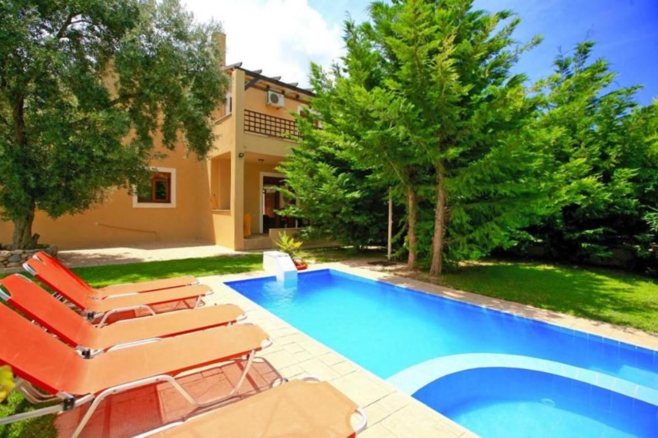 Uphoria Villa *