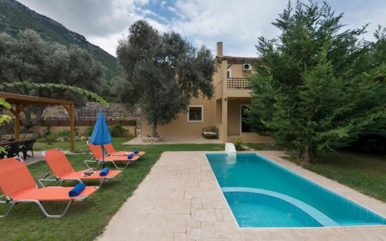 Uphoria * Bali (Crete)