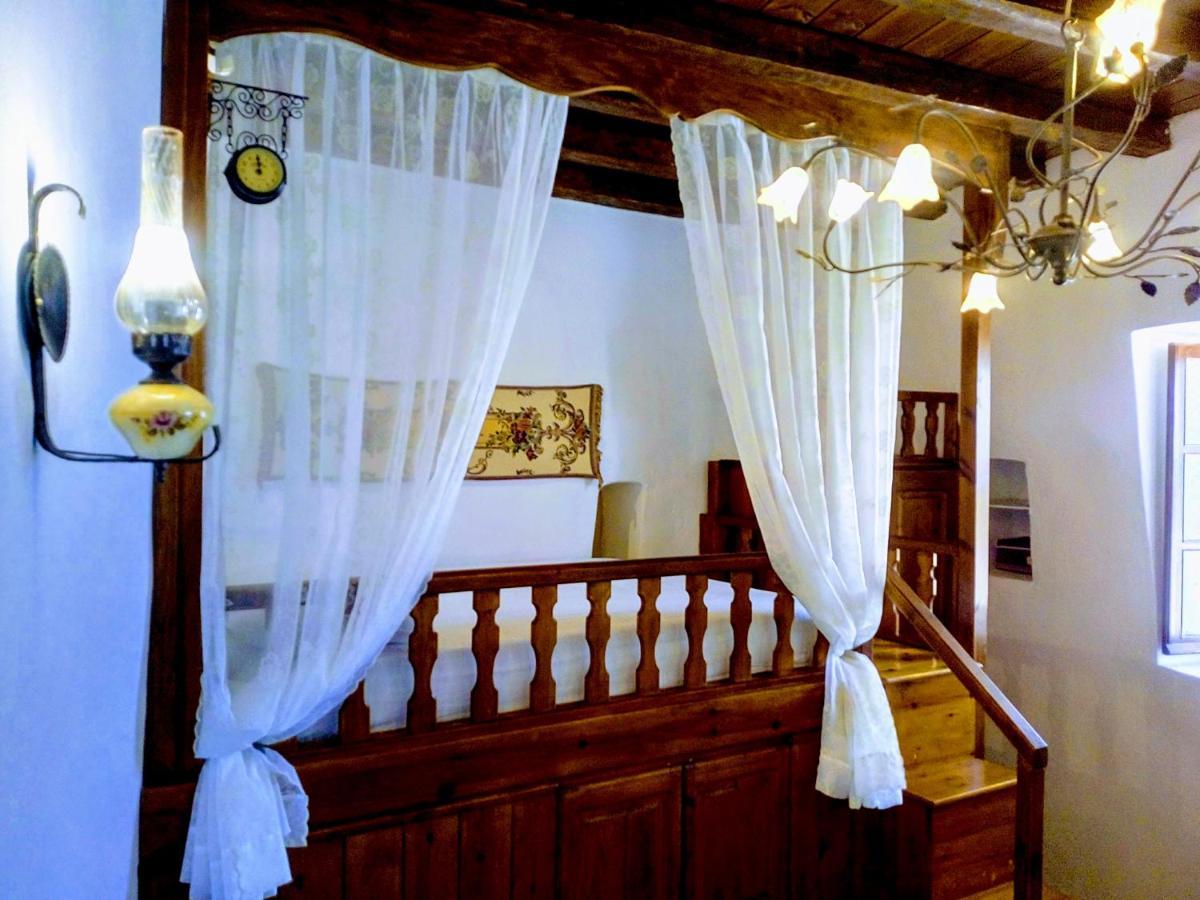 «astrofeggia» A Private Stone House Nature-seaview Holiday home Mandraki (Nisyros)