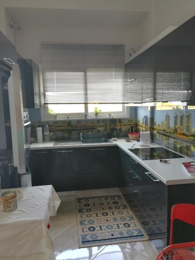 Apartment Paradiso