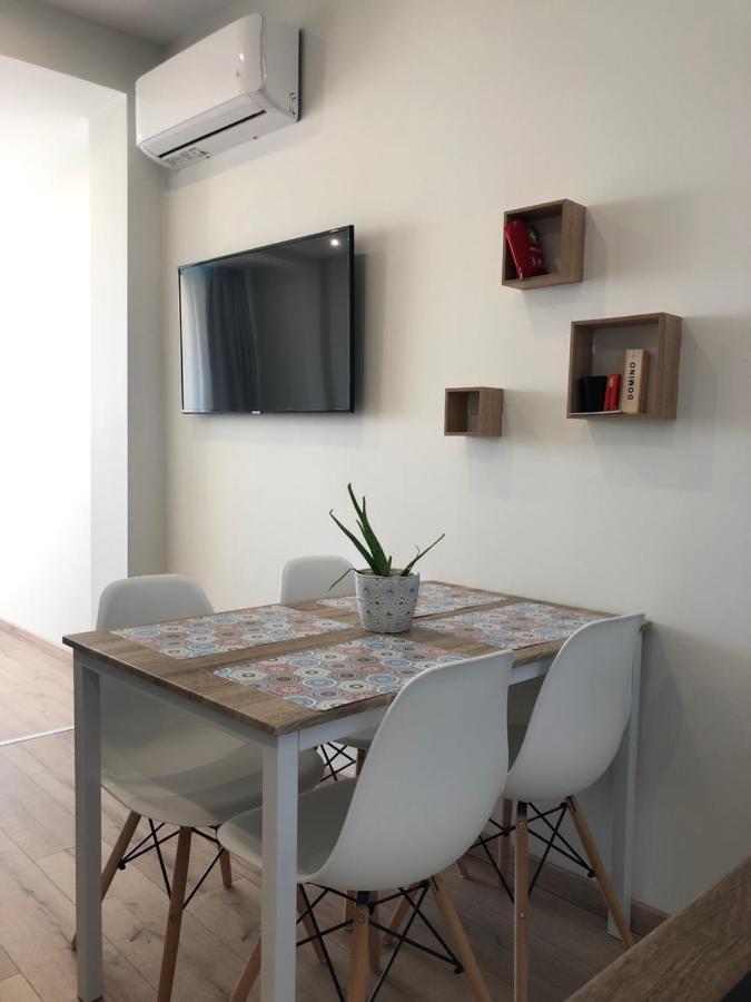 Apartment Deluxe *