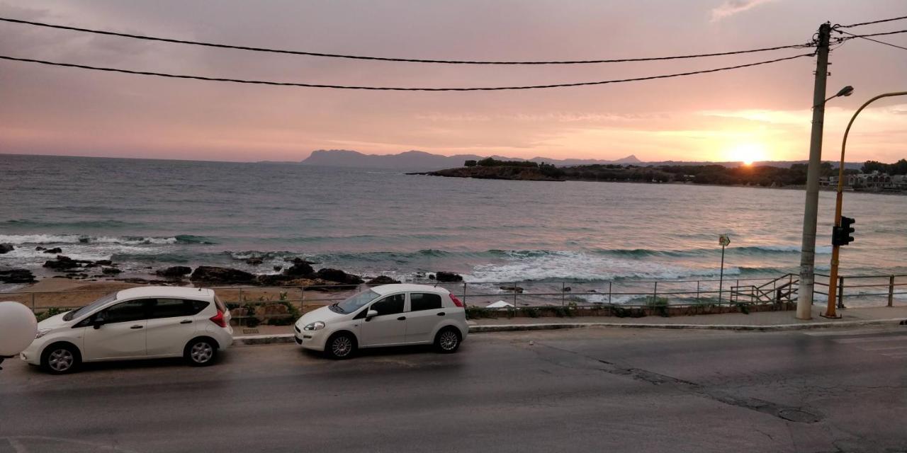 Lily Of Crete 2 - Sea & Front *