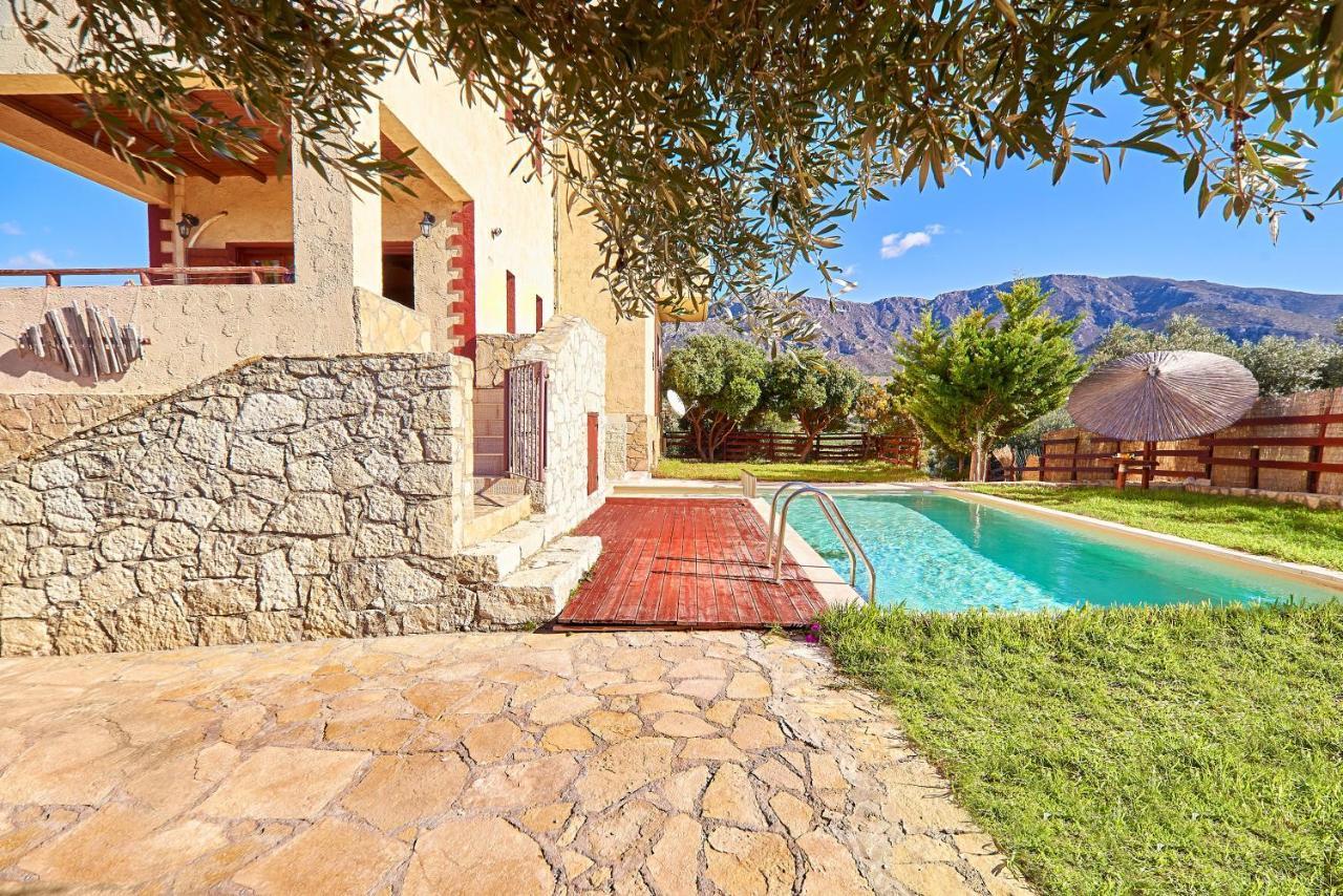 Evenos Of 3 Bedrooms - Irida Of 2 Bedrooms With Private Pools *