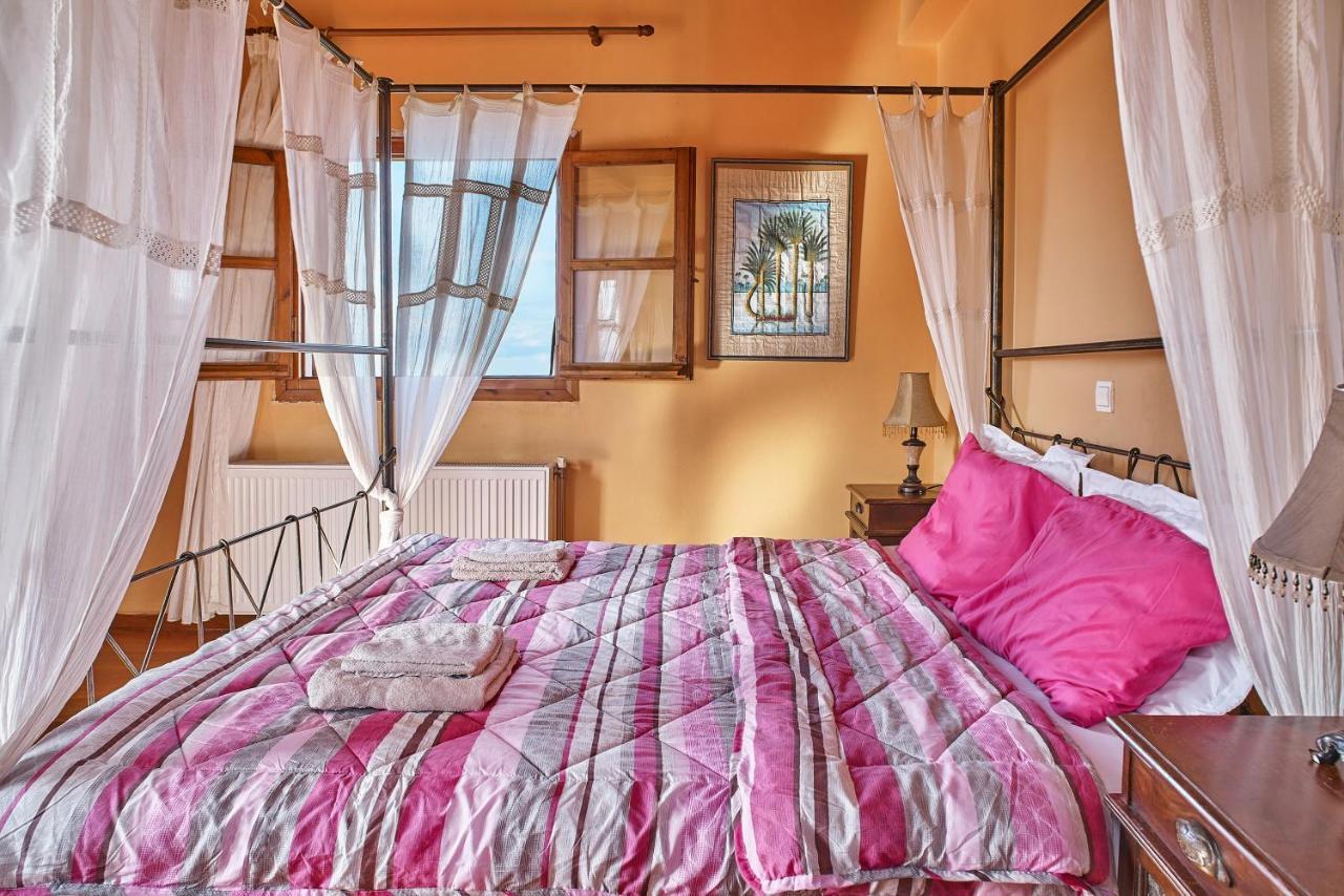 Evenos Of 3 Bedrooms - Irida Of 2 Bedrooms With Private Pools Holiday home Elafonisi