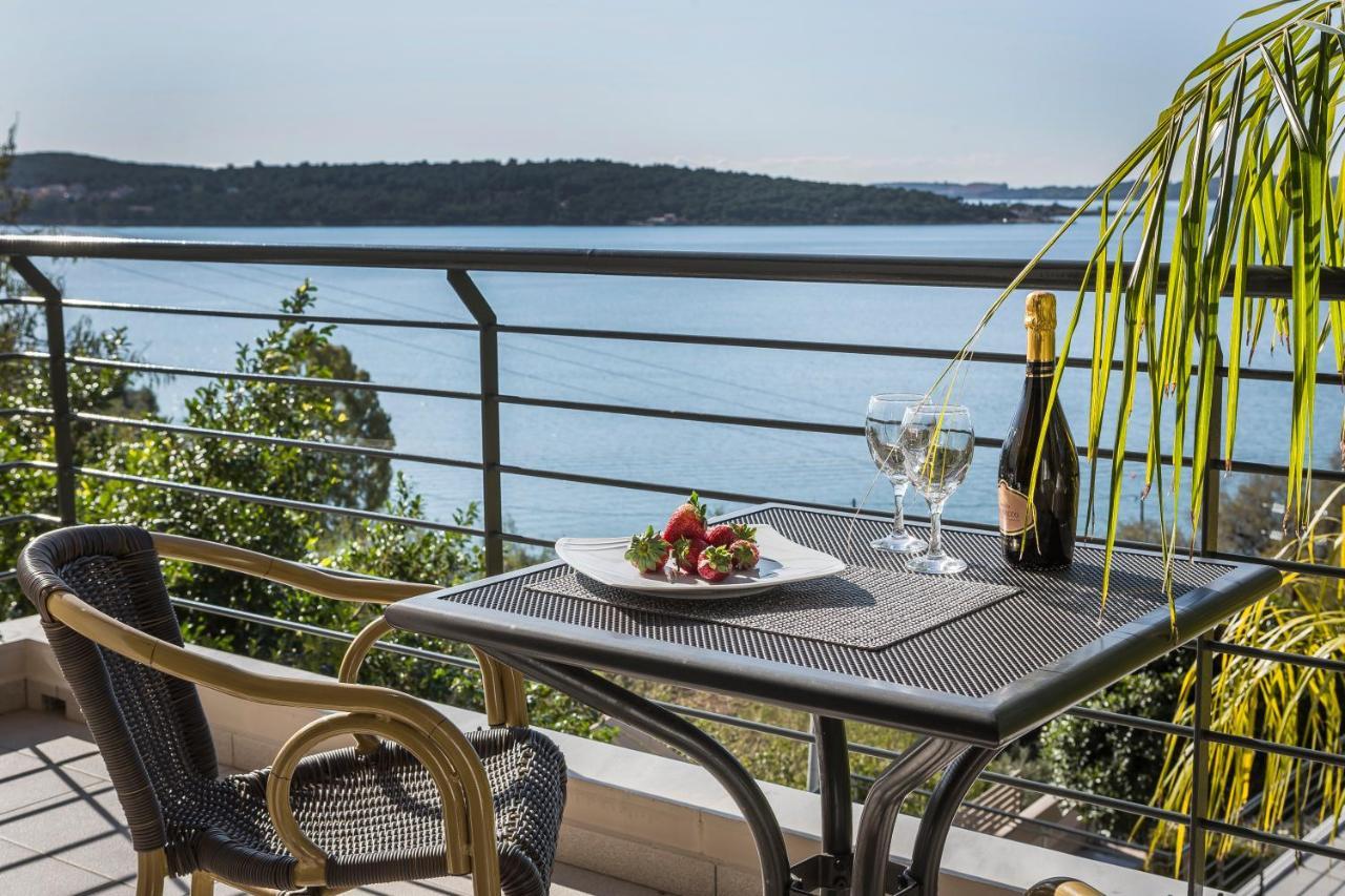 Melina Sea View