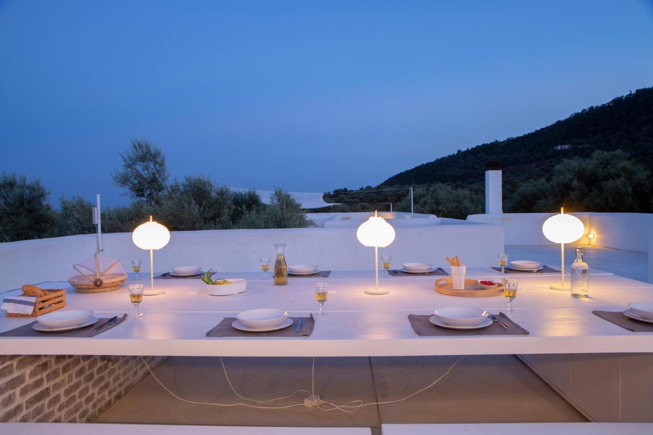 Mavrades Villa