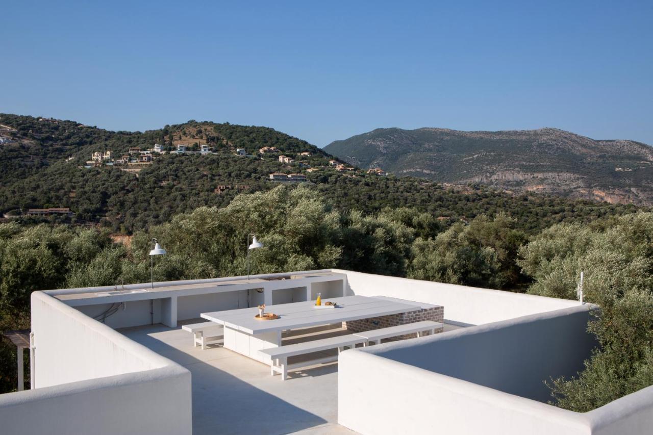 Villa Mavrades *