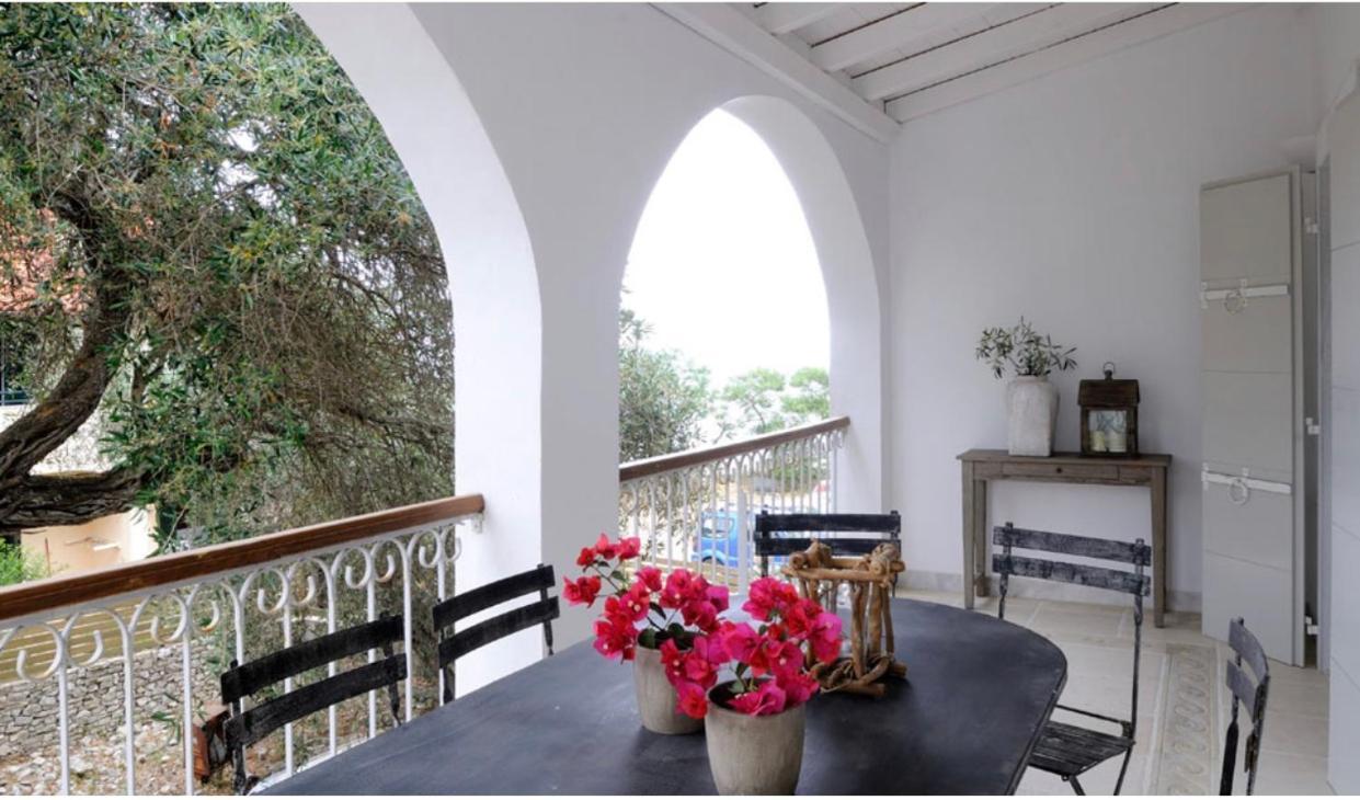 Anelina Paxos Residences *