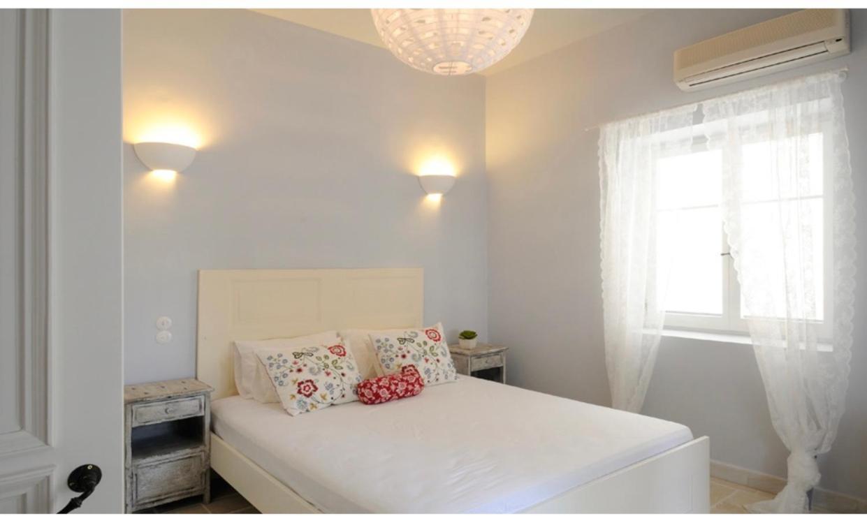 Holiday home Anelina Paxos Residences *