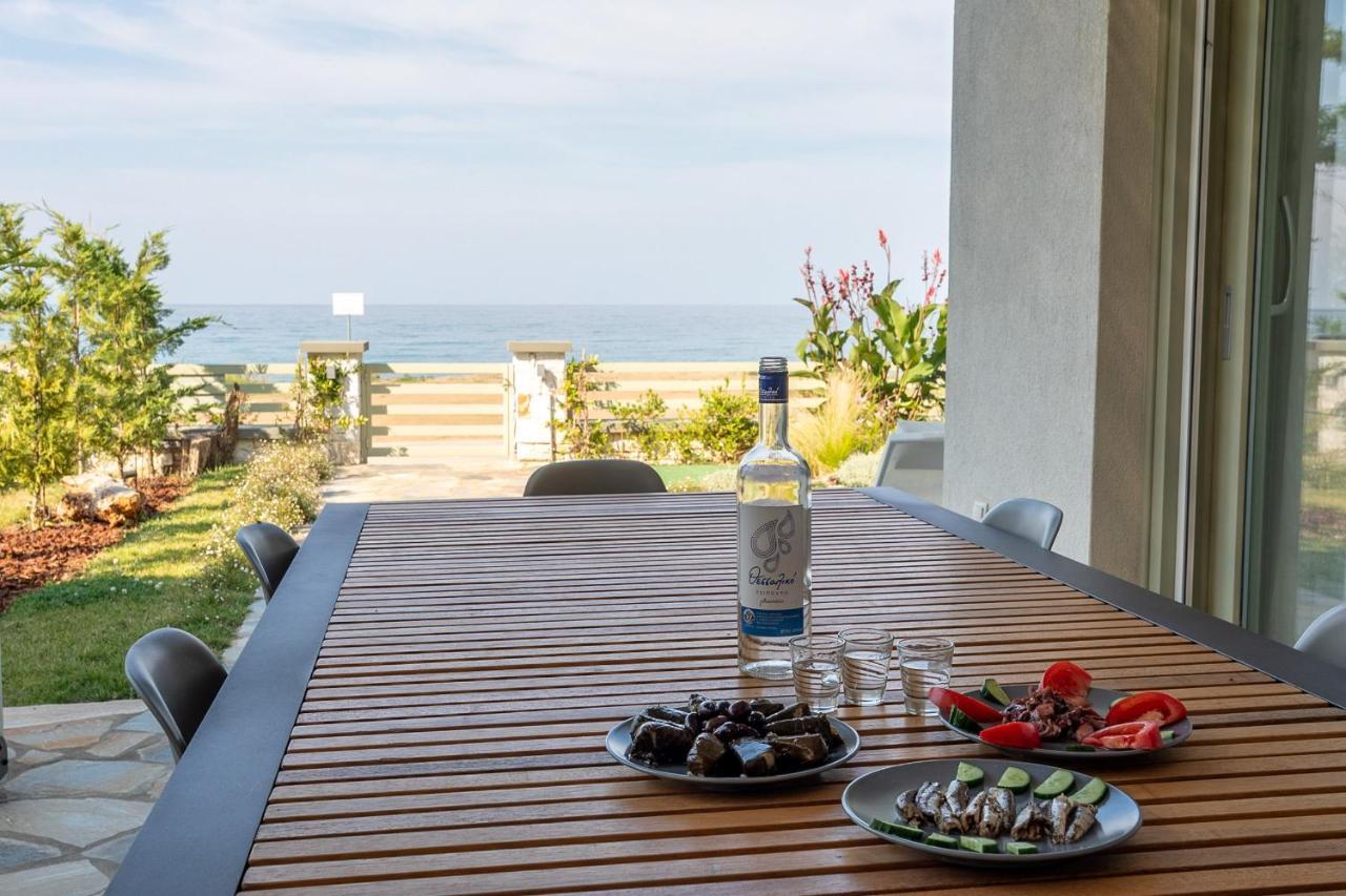 Sea And Sun Luxury Pools' Villa *